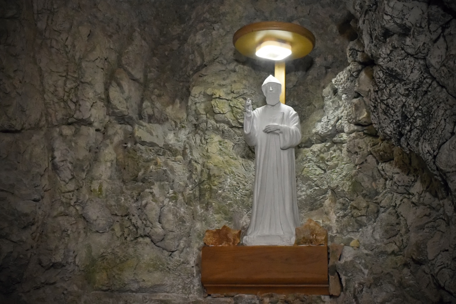 POSVÄTENIE SOCHY SV. ŠARBELA